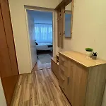 Stylish Renovated - Center